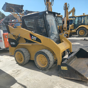 Minicargadora Caterpillar Usada Cat 246B en Buen Estado con Componentes Principales: Motor, Bomba, Caja de Cambios, Rodamientos - Product Image 4