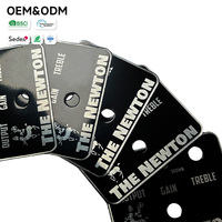 Fabricante de Placas de Identificación de Aluminio Anodizado Cepillado, Estampadas y Adhesivas para Dispositivos de Audio, Impresas con Serigrafía Personalizada