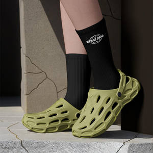 Sabots en mousse antidérapants OEM les plus vendus, chaussures légères et tendance à trous, vente en gros, livraison rapide, sabots en EVA pour hommes - Product Image 4