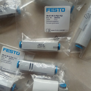 Nuevo Controlador de Programación PLC de Automatización Industrial Original Listo para Envío VN-07-<span class=keywords><strong>M</strong></span>-I3-PQ2 - Product Image 1