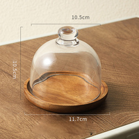 Mini dessertpresentatiestandaard met houten frame en glazen dienblad voor moderne gebakpresentatie