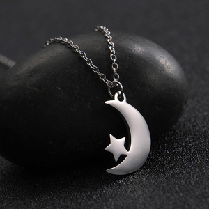 Vòng Cổ Mặt Dây Chuyền Hình Mặt Trăng Và Ngôi Sao Phong Cách Đơn Giản Bộ Trang Sức Nữ Bằng Thép Không Gỉ Vòng Cổ Choker Mạ Vàng Thật 18K Quà Tặng Tùy Chỉnh - Product Image 4