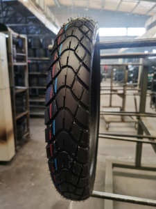 Neumático de Motocicleta de Caucho Nuevo 120/70-12 de Alta Calidad - Product Image 3