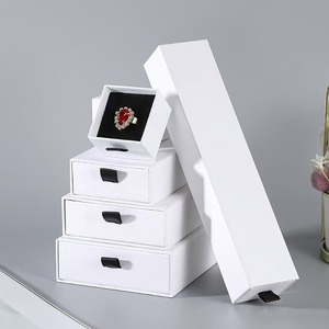 Caja de regalo magnética para joyería, personalizable según las necesidades. - Product Image 5