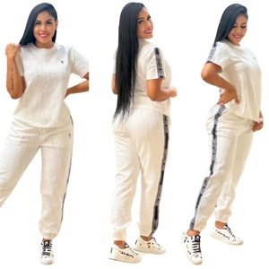 Ropa de Marca al por Mayor para Mujer, Nuevo Conjunto de Dos Piezas Casual de Moda, Top de Manga Corta y Pantalones Largos con Jacquard - Product Image 1