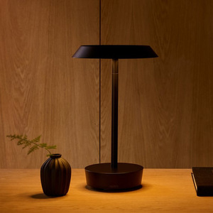 Lampe de table Magcharm à LED avec commande tactile, rechargeable, fonctionne sur batterie, éclairage d'ambiance pour bureau et chevet - Product Image 4