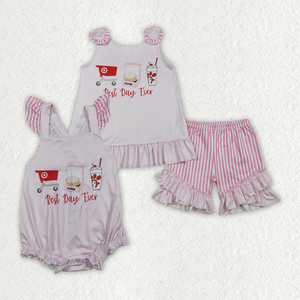 Conjunto a juego para <span class=keywords><strong>hermanas</strong></span> pequeñas con temática de compras, camiseta sin mangas rosa con volantes y pantalones cortos a rayas y pelele para bebé, con la frase 'Mejor Día Jamás' - Product Image 4