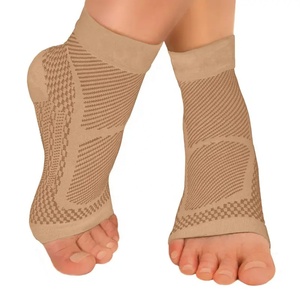جوارب التهاب اللفافة الأخمصية بدعامة للكاحل ، أكمام دعم ضغط الكاحل ودعم قوس القدم - Product Image 1