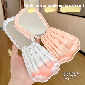 Juego de maquillaje de pelo sintético portátil de 5 piezas para cara herramienta de belleza de concha de cerdas suaves <span class=keywords><strong>sombra</strong></span> de ojos rubor polvo suelto para estudiantes - Product Image 3