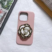 NOUVEAU Étui de téléphone en cuir PU 3D avec motif de rose, coque arrière résistante aux chocs, compatible avec iPhone 16 15 14 13 12 11 Pro Max