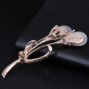 Broche tendance en alliage de zircon et de perles plaqué or, de luxe, de haute qualité, pour femmes, style coréen, idéale pour mariage, fiançailles, fête, cadeau - Product Image 4