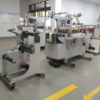 Machine de découpe automatique pour ruban VHB découpé et déchets de découpe réenroulés