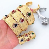 Nouvel Arrivage Magnifique Bracelet Manchette Ouverte Large et Imposant en Zircon Cubique, Style Italien Rigato, Bijoux de Mode, Vente en Gros