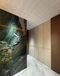 Sistema de Muebles de Entrada de Lujo que Combina Almacenamiento, Paredes Decorativas y Control de Iluminación Inteligente - Product Image 1