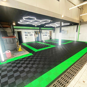 Tuiles de sol de garage en PVC antidérapantes et emboîtables de qualité supérieure, fabriquées en Chine, pour les ateliers de lavage de voitures et de detailing - Product Image 2