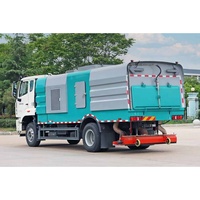 Camion balayeuse haute pression Sinotruk HOWO 4x2, véhicule de nettoyage de rue, aspirateur de voirie
