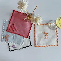 Ensemble de Serviettes et Sous-verres 100 % Lin 6x6" Carrés, Motifs Brodés, Bords Festonnés, Thème Bar Unique pour Table Maison Avion
