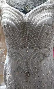 Vestidos de Novia Africanos de Lujo 2024, Vestido de Novia con Cuentas, Manga Larga, Cuello en V, Apliques de Cuentas, Talla Grande, Cola de Pez - Product Image 4