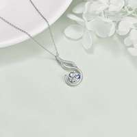 Joyería Fina, Collar con Colgante de Mono Animalito Adorable con Corazón Azul de Plata de Ley 925 y Circonita