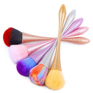 Vente en gros 5 couleurs petite taille jolie manche fin beauté douce nettoyage des ongles <span class=keywords><strong>brosse</strong></span> à poussière des ongles pinceau de maquillage - Product Image 2