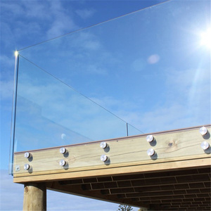 Proveedor profesional Plexiglás para barandilla de balcón Barandilla de vidrio Balcón Elevar Barandilla de vidrio clásico <span class=keywords><strong>Cortavientos</strong></span> - Product Image 4