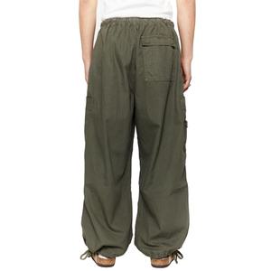 กางเกงคาร์โก้ทรงพาราชูทขาจั๊มพ์ผ้าฝ้ายสีกากีแบบมีจีบเข่า  กระดุมหกช่อง  แฟชั่นขายส่งสำหรับผู้ชาย - Product Image 6