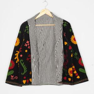 Chaqueta de Terciopelo Suzani para Mujer, Bordado Floral Hecho a Mano, Estilo Vintage Boho Étnico, Abrigo de Diseñador, Venta al Por Mayor Global OEM ODM - Product Image 3