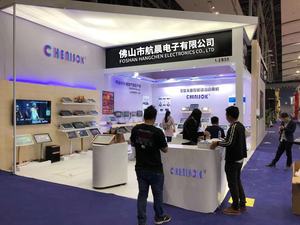 Mesin Karaoke Profesional 550W Power Amplifier Layar Sentuh 19,5 Inci Pemutar Karaoke Dengan Mikrofon Set Lengkap - Product Image 4