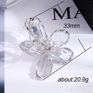 Orecchini a Perno con Grandi Fiori per Donne, Eleganti Accessori Floreali per Uso Quotidiano e Feste - Product Image 5