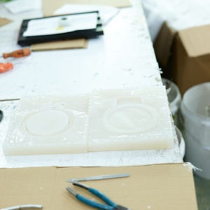 مخصصة النماذج الأولية السريعة مخصصة صب فراغ سيليكون المطاط لينة العفن لعبة الكرة دراجة مركبة الطاقة الجديدة قارب الفضاء - Product Image 3