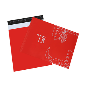 Sac d'expédition en plastique rouge personnalisé avec logo imprimé, épais et résistant, pour vêtements, avec bande de scellage solide - Product Image 1