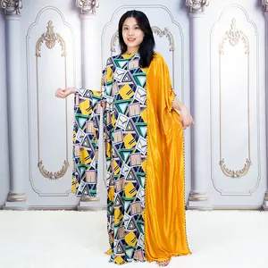2022 New Design islamische Kleidung einfarbig und bedruckt Abaya zweiteiliges muslimisches Kleid für Frauen Abaya mit Schal