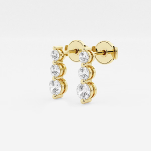 Boucles d'oreilles pendantes à trois pierres en diamant rond cultivé en laboratoire 1 carat, bijoux élégants et tendance pour femmes, déclaration de luxe moderne - Product Image 6