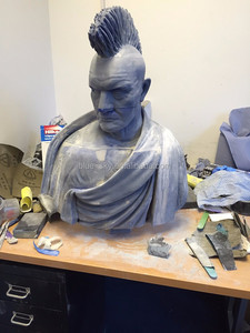 Statues de <span class=keywords><strong>buste</strong></span> en résine personnalisées en gros, sculpture de gladiateur <span class=keywords><strong>romain</strong></span> électro-plaquée <span class=keywords><strong>à</strong></span> <span class=keywords><strong>vendre</strong></span> - Product Image 5