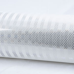Rouleau de vinyle réfléchissant prismatique auto-adhésif personnalisé, feuille rétro-réfléchissante PET/acrylique pour autocollant d'avertissement de camion - Product Image 6