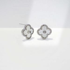 Prix usine, boucles d'oreilles clous délicates en argent 925 plaqué argent, motif trèfle, zircon, petites, hypoallergéniques, pour filles, collection été-printemps - Product Image 5