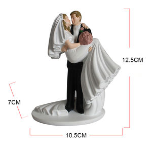 รูปปั้นคู่รักจูบกันแบบกำหนดเอง ของตกแต่งหน้าเค้กงานแต่งงาน ของที่ระลึก ของขวัญ - Product Image 2