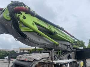 2018 Zoomlion 56m Diesel Bomba De Concreto Usado Caminhão Montado Boom Bomba 2400 Trabalho Hrs 56X-6RZ com Benz Chassis EURO 4 Emissão - Product Image 4