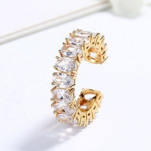 เครื่องประดับทองชุบ 18K แบบลามิเนต บิสูทีเรียส เอชดี จิวเวลรี่ ขายส่ง เครื่องประดับแฟชั่น แหวนทองเหลืองชุบทองคำขาว ประดับเพชร CZ สีขาว สำหรับผู้หญิง - Product Image 3