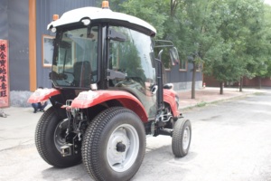 Petit tracteur agricole diesel compact à quatre roues motrices de 50 chevaux, tracteur de 70 chevaux, mini tracteur à quatre roues motrices - Product Image 2