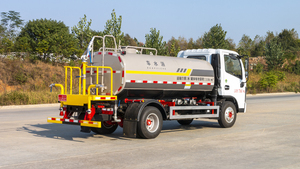 Camion-citerne diesel Dongfeng 4X2 best-seller avec moteur et pompe, réservoir d'eau de 5000 L, pulvérisation de brume réglable, émission Euro 6 - Product Image 3