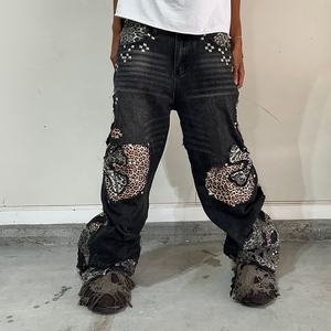 กางเกงยีนส์เดนิมผู้ชายทรงขาบานปักลายคุณภาพ<span class=keywords><strong>ส</strong></span>ูง ไซ<span class=keywords><strong>ส</strong></span>์ใหญ่ <span class=keywords><strong>ส</strong></span>ไตล์<span class=keywords><strong>ส</strong></span>ตรีท แต่งขาด ปะติด ปะต่อ - Product Image 6