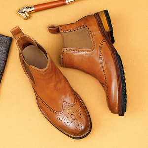 Nouvelles bottes pour hommes en cuir de cheval sculpté de style vintage britannique, semelle Goodyear, hauteur mi-haute, style business décontracté - Product Image 6