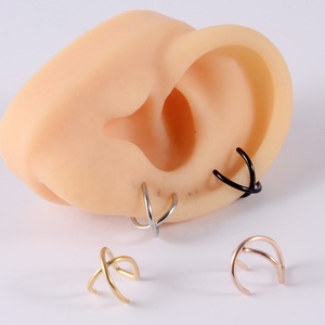 Boucles d'oreilles tendance en acier inoxydable pour femmes, sans perçage, fausses boucles d'oreilles en <span class=keywords><strong>cartilage</strong></span>, bijoux de corps pour grimpeurs - Product Image 4