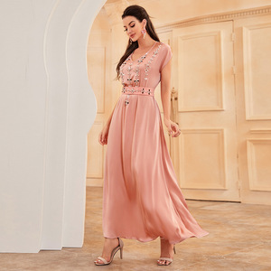Robes de soirée Abaya de luxe avec broderie de perles vente en gros de poudre de corail deux ensembles de <span class=keywords><strong>robe</strong></span> musulmane du Moyen-Orient pour gros travailleurs - Product Image 4