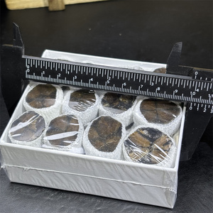 Juego <span class=keywords><strong>de</strong></span> caja <span class=keywords><strong>de</strong></span> regalo <span class=keywords><strong>de</strong></span> piedra cruda <span class=keywords><strong>de</strong></span> piedras preciosas <span class=keywords><strong>de</strong></span> alta calidad, artesanías <span class=keywords><strong>de</strong></span> cristal, piedra curativa, amatista, caja <span class=keywords><strong>de</strong></span> piedra cruda mixta para Decoración - Product Image 6