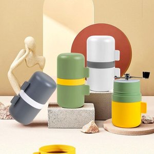 Molinillo <span class=keywords><strong>de</strong></span> <span class=keywords><strong>café</strong></span> Manual portátil bonito <span class=keywords><strong>de</strong></span> 4 colores, pequeño con <span class=keywords><strong>dos</strong></span> tazas, máquina <span class=keywords><strong>de</strong></span> <span class=keywords><strong>café</strong></span> con núcleo <span class=keywords><strong>de</strong></span> cerámica, <span class=keywords><strong>molinos</strong></span> <span class=keywords><strong>de</strong></span> granos - Product Image 1