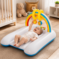 Tapis de sol gonflable souple en PVC pour bébé, tapis de jeu d'activités avec balles suspendues, vente en gros