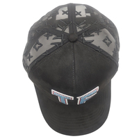 Casquette 5 panneaux en daim avec bordure en satin, doublure en satin, motif léopard brodé, strass et diamants, style streetwear sportif élégant