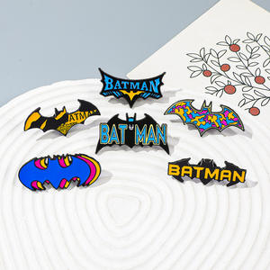 Broche en alliage de personnage de super-héros en métal de bande dessinée créative européenne et américaine en gros bon marché - Product Image 4